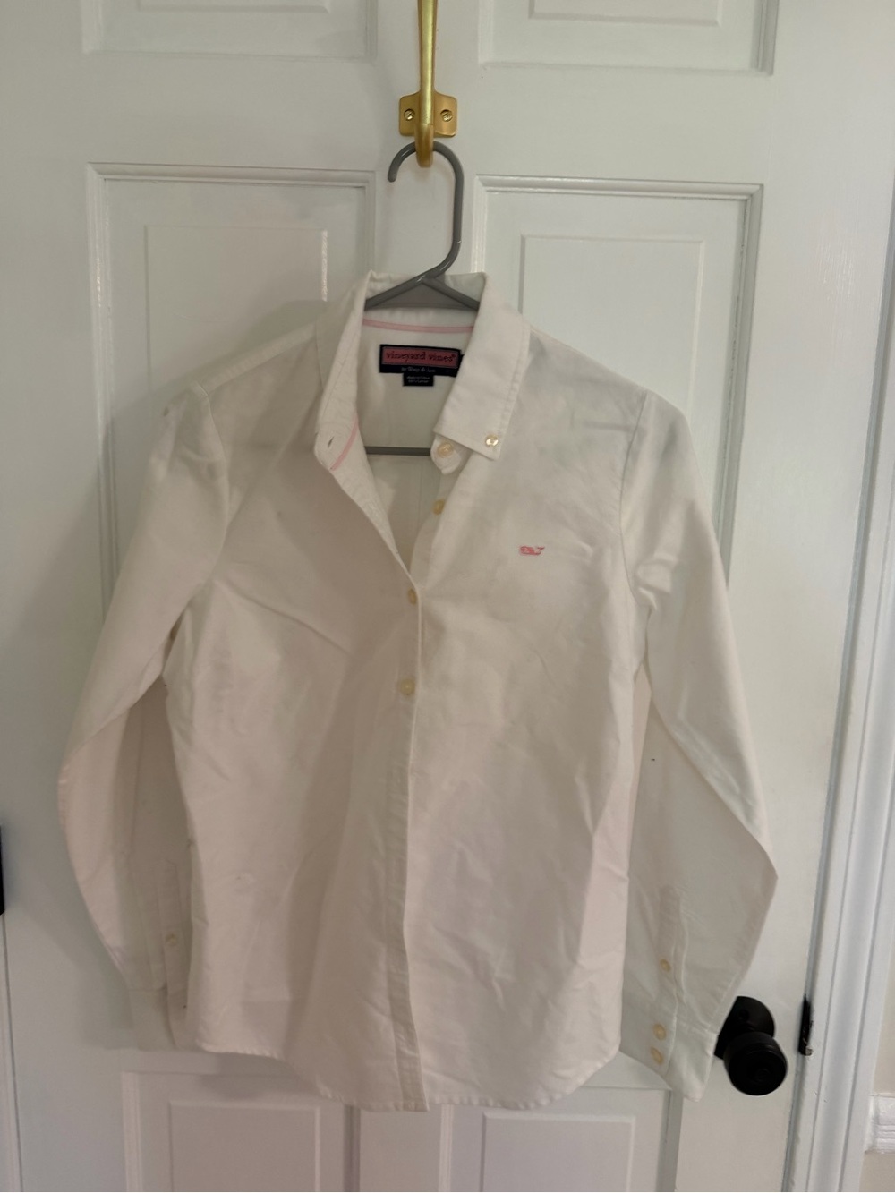 Vineyard Vines Kid’s/ Girls White Button-Down with Pink Whale Logo